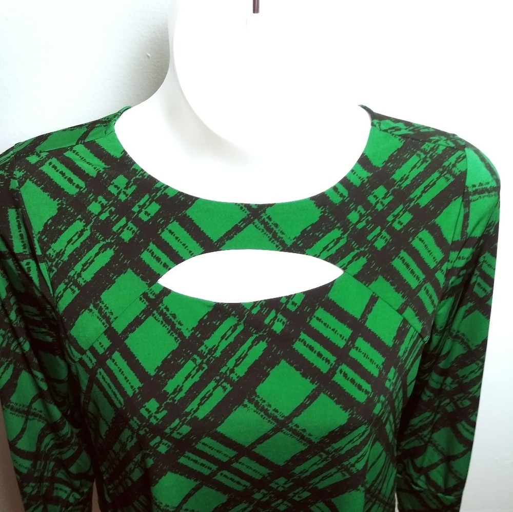 Cato Est.1946 Size L Green Black Plaid Keyhole Chest Top - Picture 4 of 6